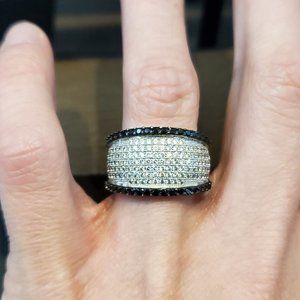 Size 8 925 Sterling Silver Pavement Cubic Zirconia With Black Onyx Gems Ring